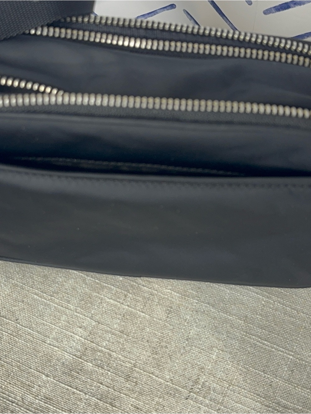 Lululemon Crossbody Camera Bag 2L black silver - Picture 12 of 13